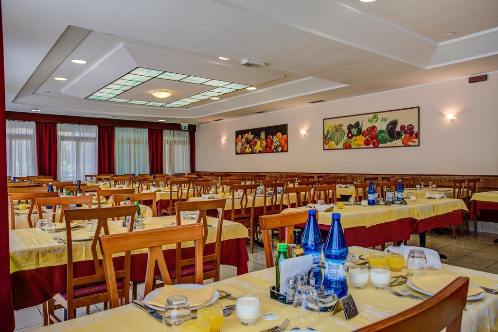 Hotel San Giorgio Milano Marittima Extérieur photo
