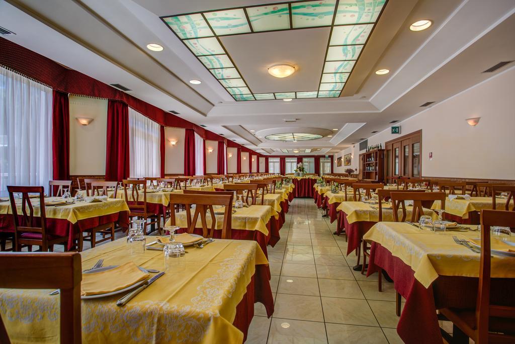 Hotel San Giorgio Milano Marittima Extérieur photo