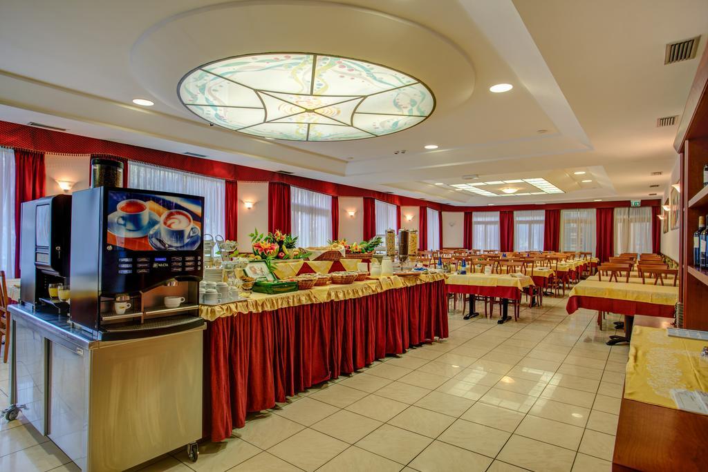 Hotel San Giorgio Milano Marittima Extérieur photo